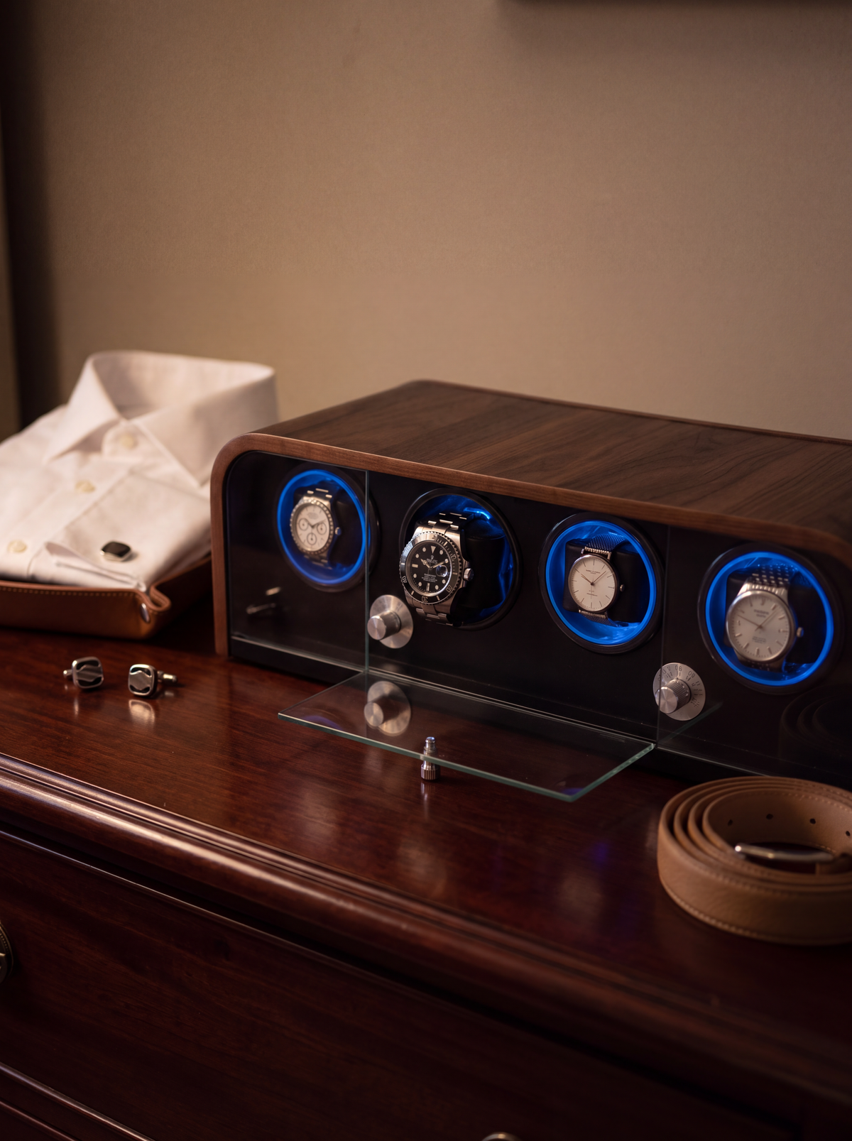 Single Watch Winder – Wood Cabinet, Blue LED Backlight