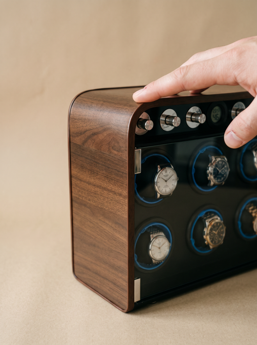 Single Watch Winder – Wood Cabinet, Silent Motor & Blue LED