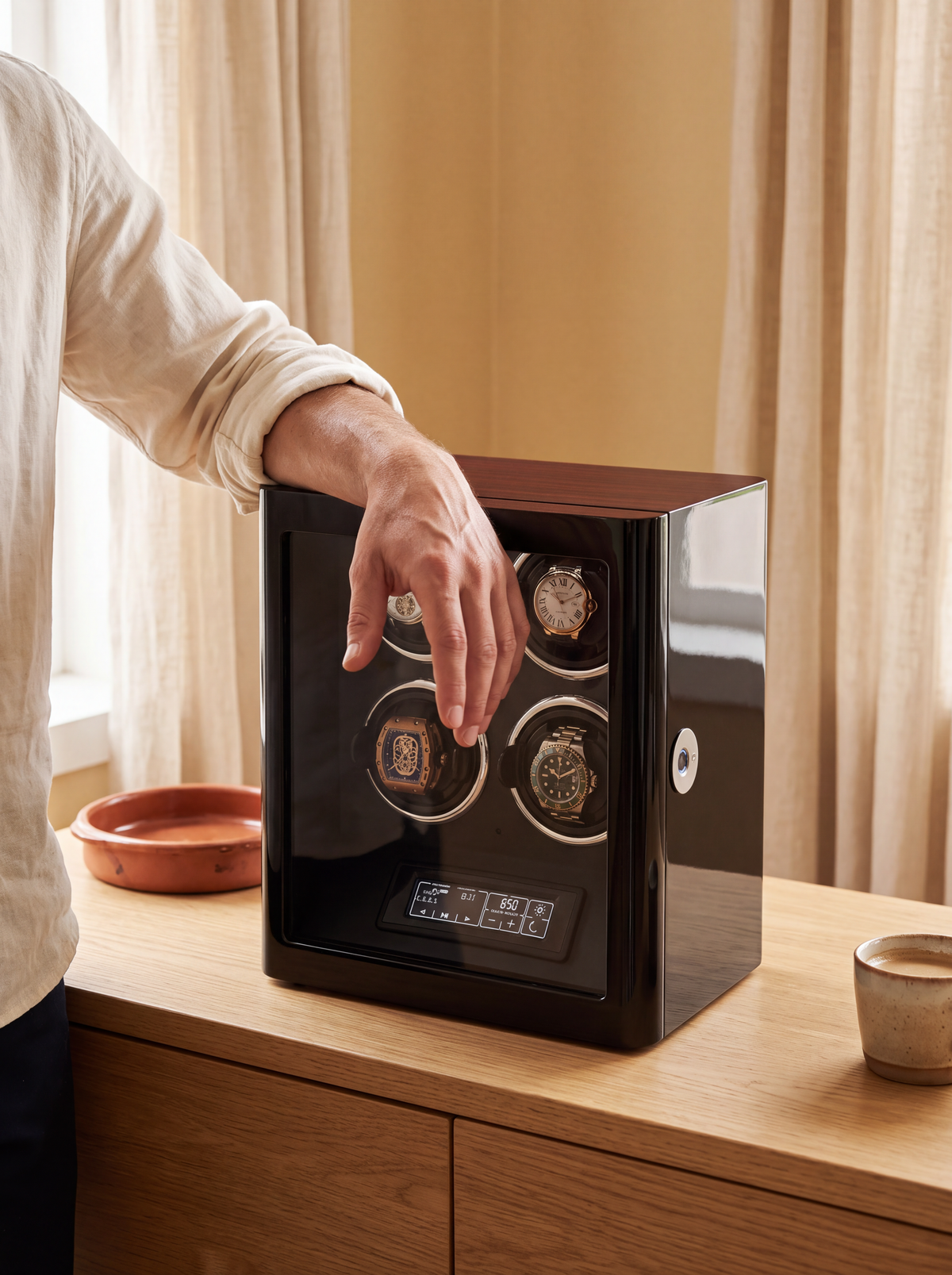 4-Watch Winder – Wood with Fingerprint Lock